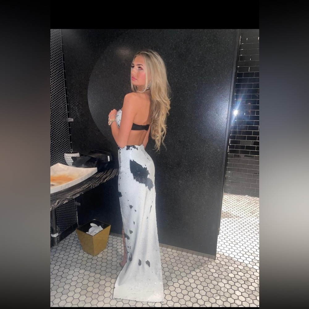 I Had This Custom Made Wore Few A New Hours Looks… - image 2